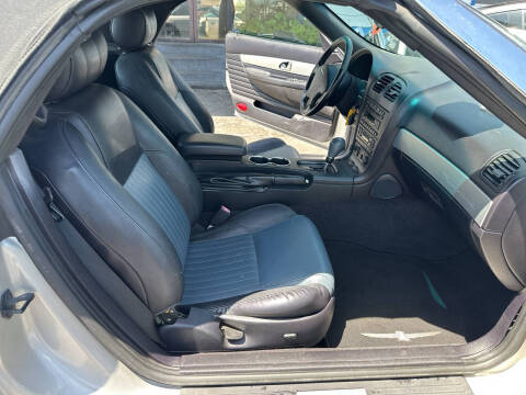 2005 Ford Thunderbird Deluxe