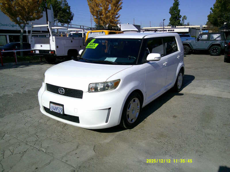 2008 Scion xB