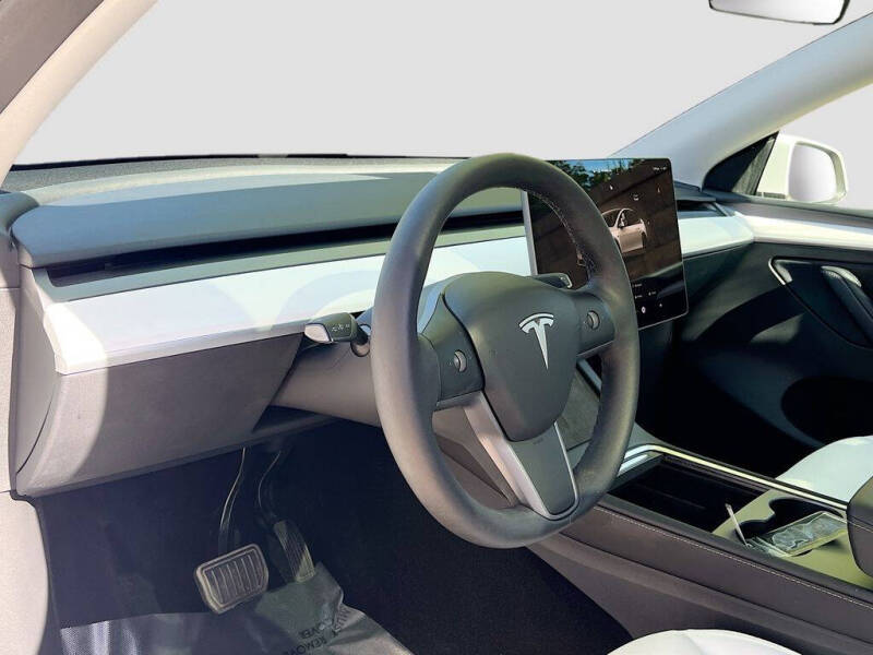 2025 Tesla Model Y Long Range