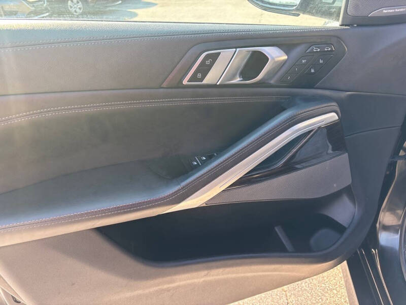 2023 BMW X6 xDrive40i