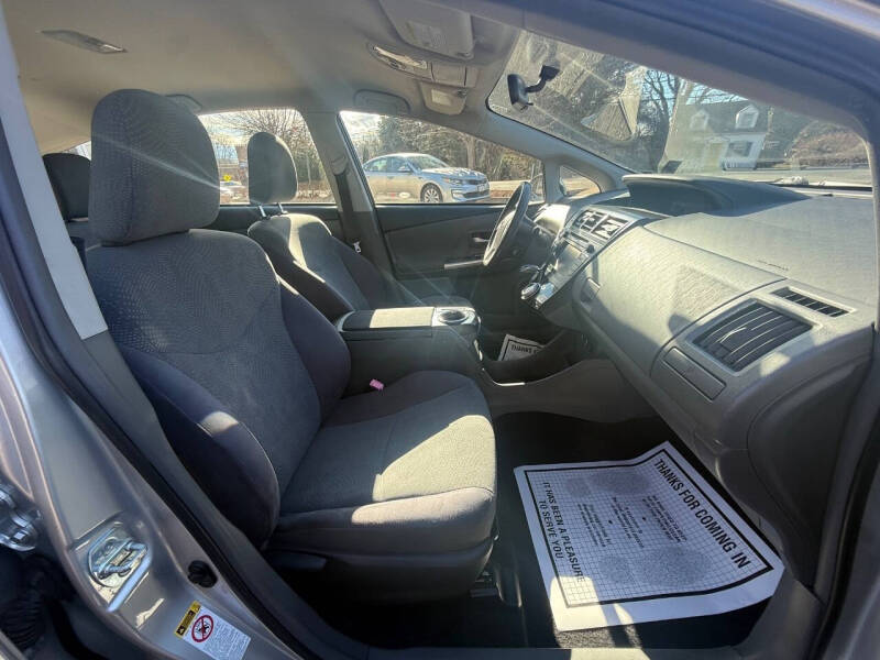 2012 Toyota Prius v Three