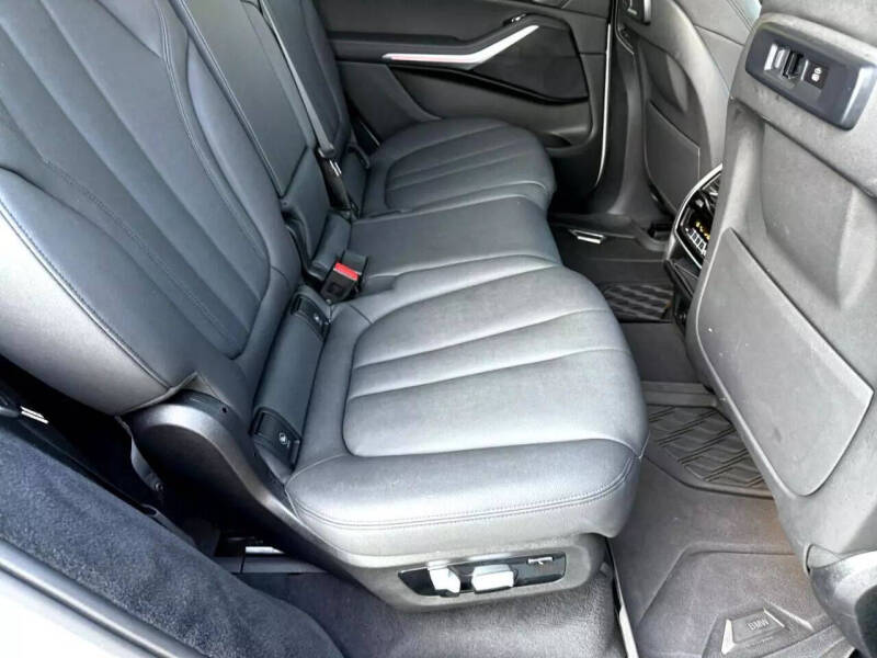 2021 BMW X7 xDrive40i