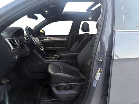 2020 Volkswagen Atlas Cross Sport V6 SEL 4Motion