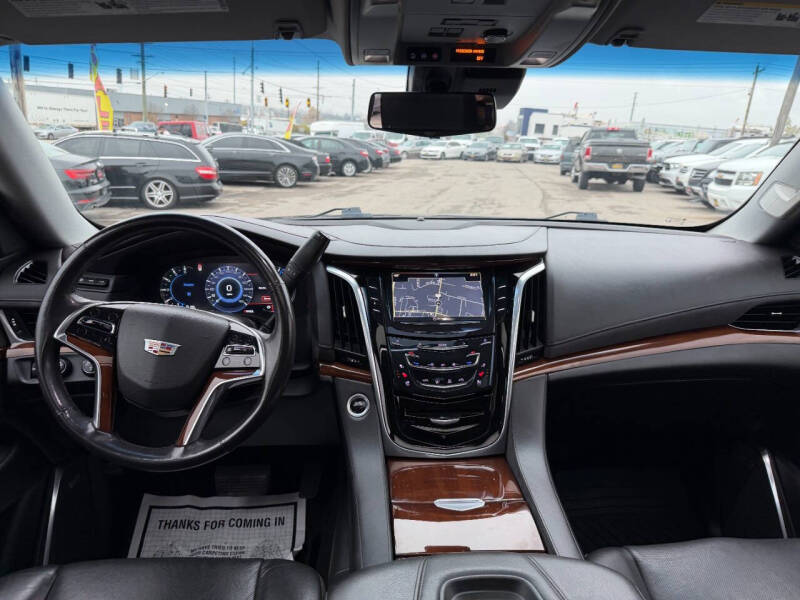 2019 Cadillac Escalade Luxury