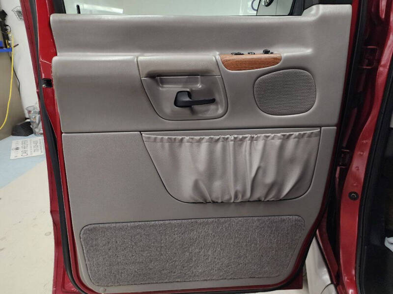 1999 Ford E-Series E-150