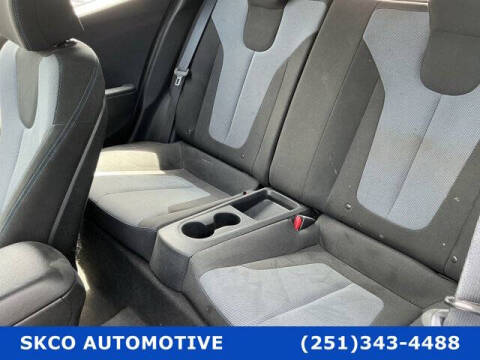 2019 Hyundai Veloster