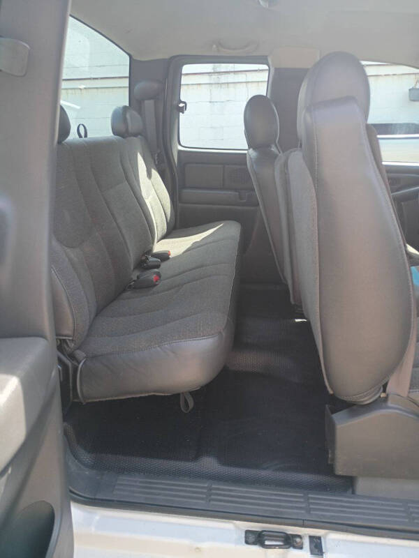 2003 Chevrolet Silverado 1500 LS