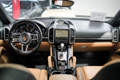 2016 Porsche Cayenne