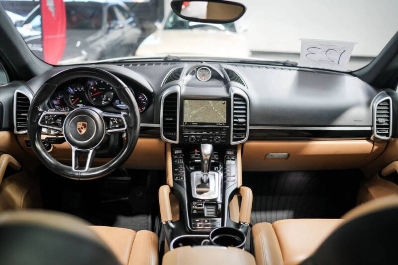 2016 Porsche Cayenne