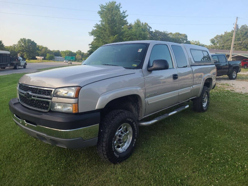 2005 Chevrolet Silverado 2500HD for sale at Moulder's Auto Sales in Macks Creek MO