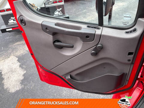 2017 Freightliner M2 106