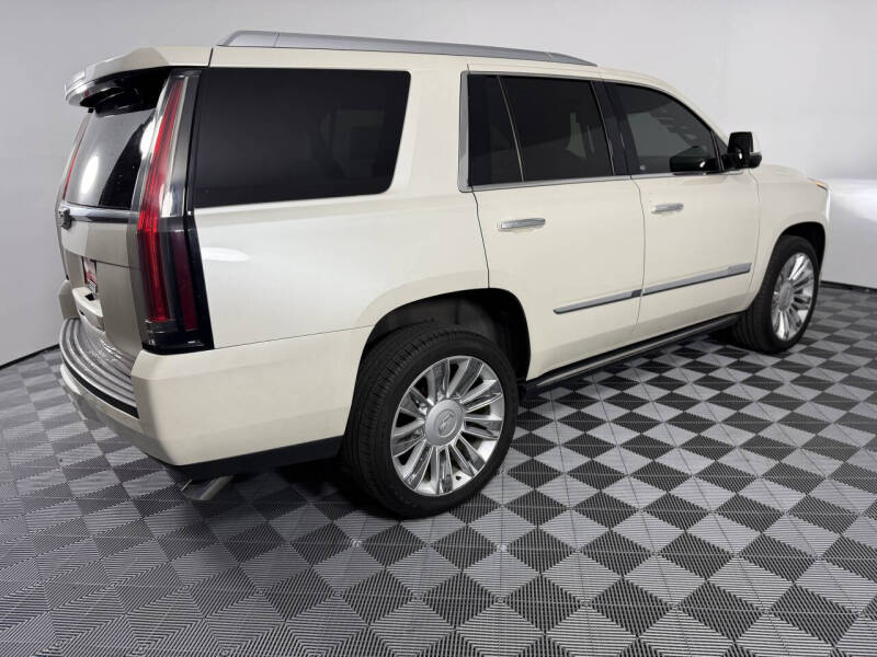 2015 Cadillac Escalade Platinum