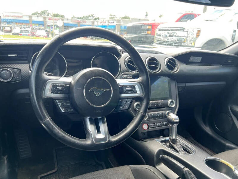 2016 Ford Mustang V6