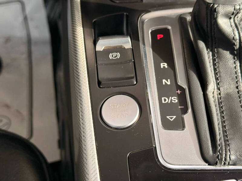 2016 Audi A4 2.0T quattro Premium Plus