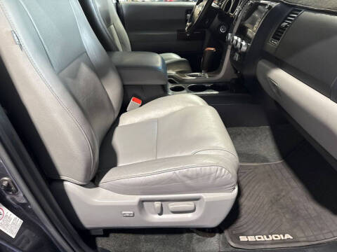 2013 Toyota Sequoia Platinum