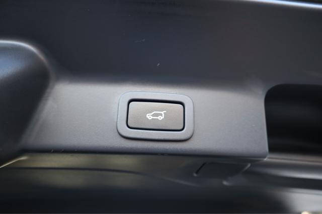 2018 Jaguar F-PACE 35t Portfolio