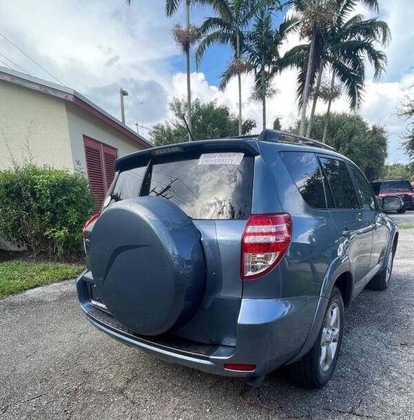 2011 Toyota RAV4 Limited