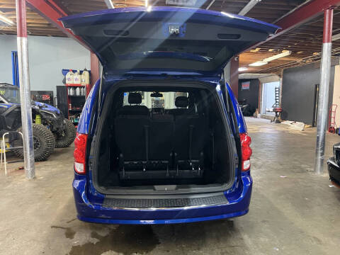 2020 Dodge Grand Caravan SE