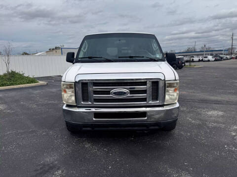 2010 Ford E-Series E-350 SD