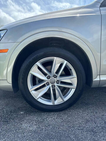 2017 Audi Q3 2.0T Premium