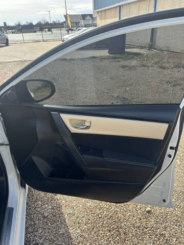 2017 Toyota Corolla LE