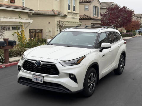 2021 Toyota Highlander Hybrid XLE