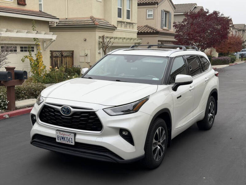 2021 Toyota Highlander Hybrid XLE