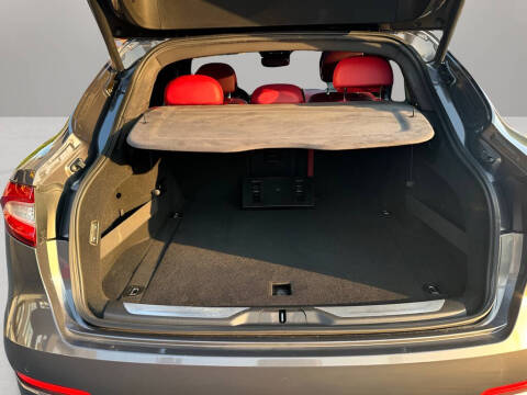 2017 Maserati Levante