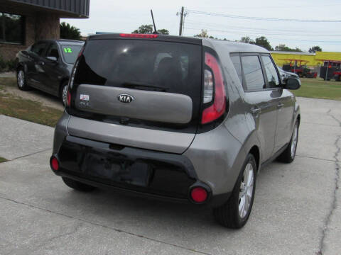 2016 Kia Soul +