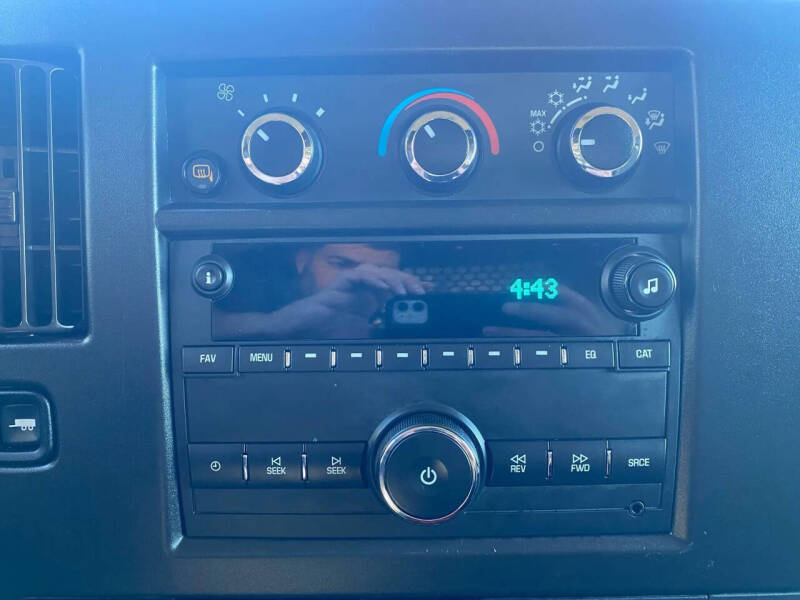 2023 GMC Savana 2500