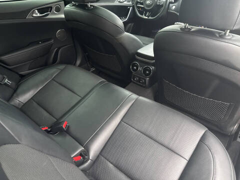 2019 Kia Stinger GT1