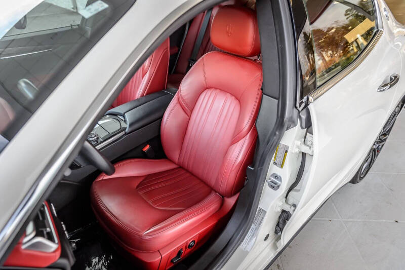 2018 Maserati Ghibli