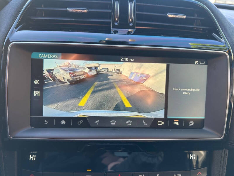 2019 Jaguar F-PACE 30t Portfolio