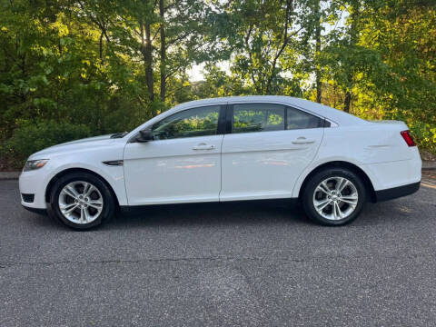 2015 Ford Taurus