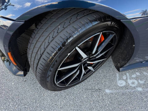 2019 Aston Martin Vantage