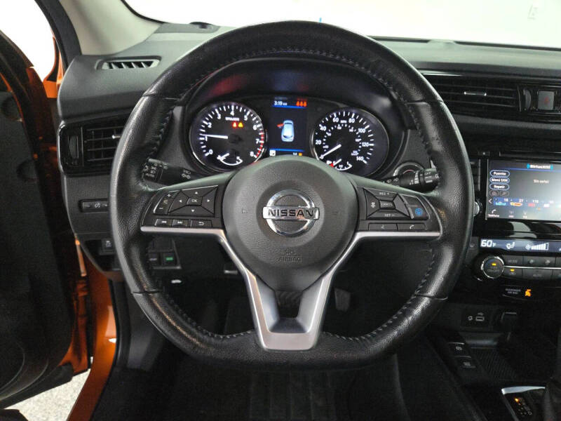 2022 Nissan Rogue Sport SV