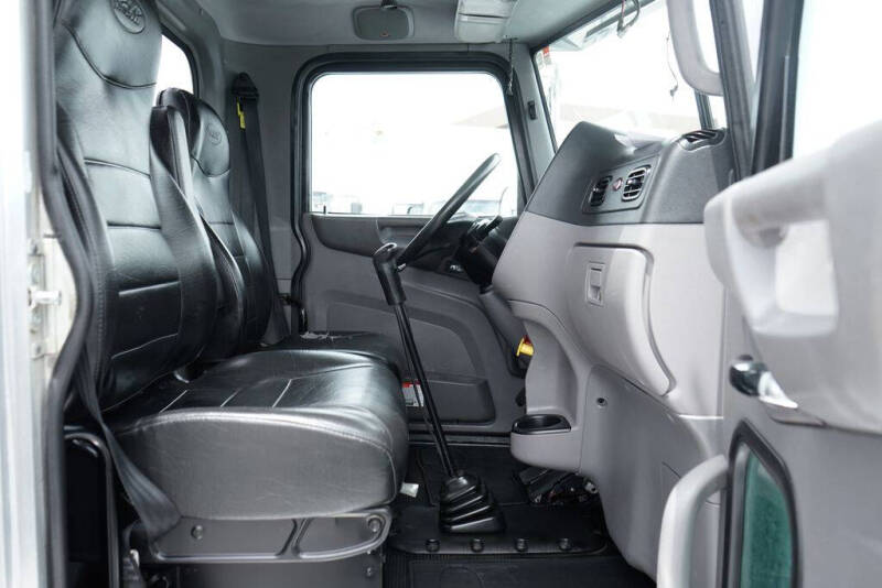2020 Peterbilt 389