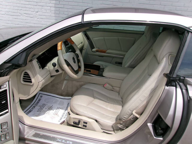 2004 Cadillac XLR