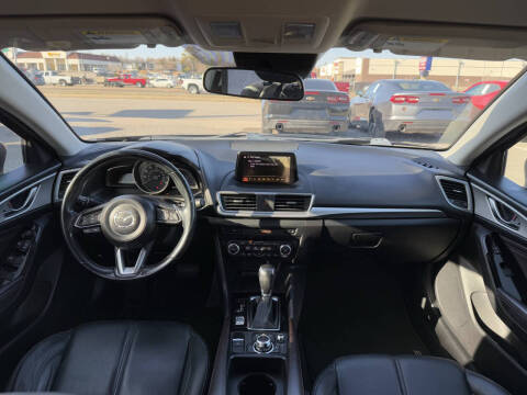 2017 Mazda MAZDA3 Touring