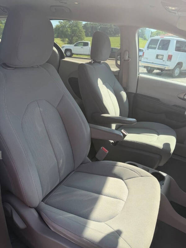 2017 Chrysler Pacifica Touring