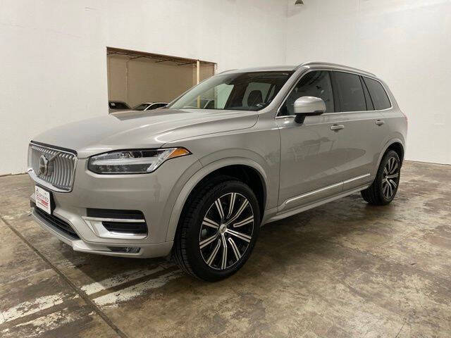 2025 Volvo XC90 B5 Core Bright Theme