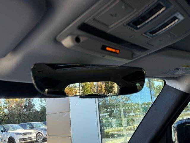 2026 Land Rover Defender 110 P300 S