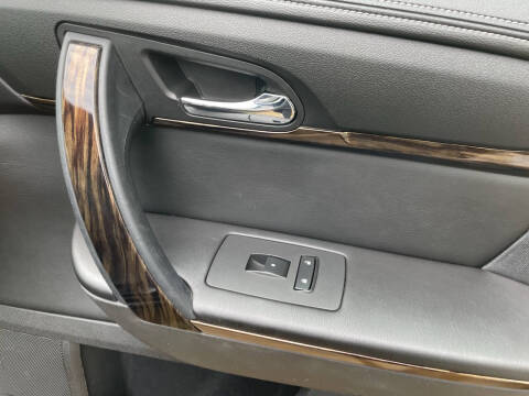 2013 GMC Acadia Denali