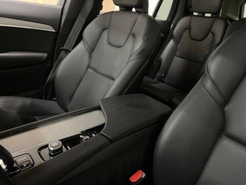 2025 Volvo XC90 B5 Core Bright Theme