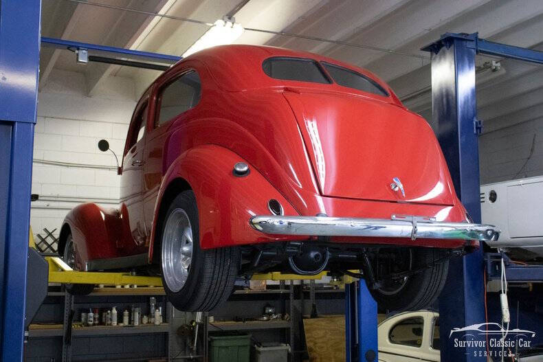 1937 Ford Tudor