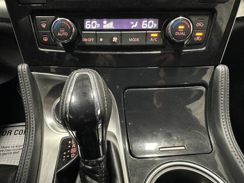 2017 Nissan Maxima 3.5 SR