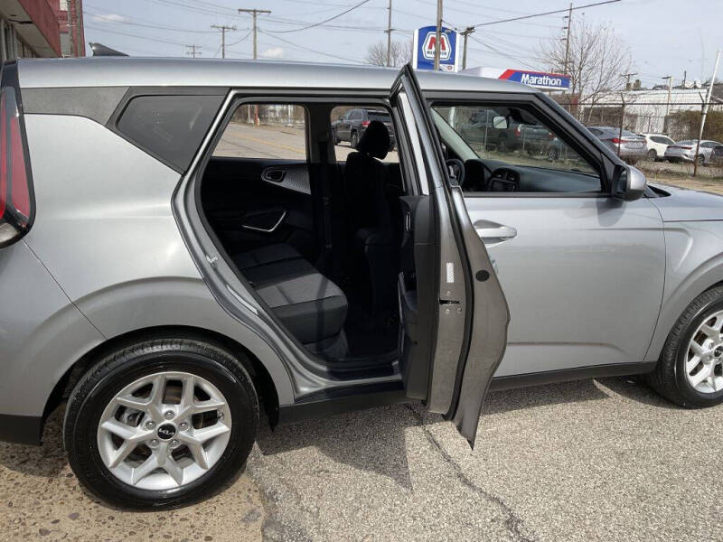 2023 Kia Soul LX