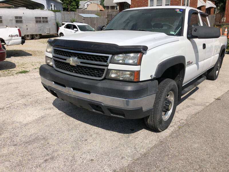 2006 Chevrolet Silverado 2500HD for sale at Kneezle Auto Sales in Saint Louis MO