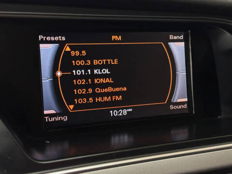 2016 Audi A4 2.0T quattro Premium