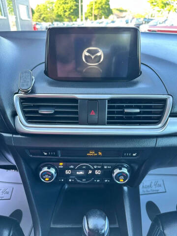 2017 Mazda MAZDA3 Touring